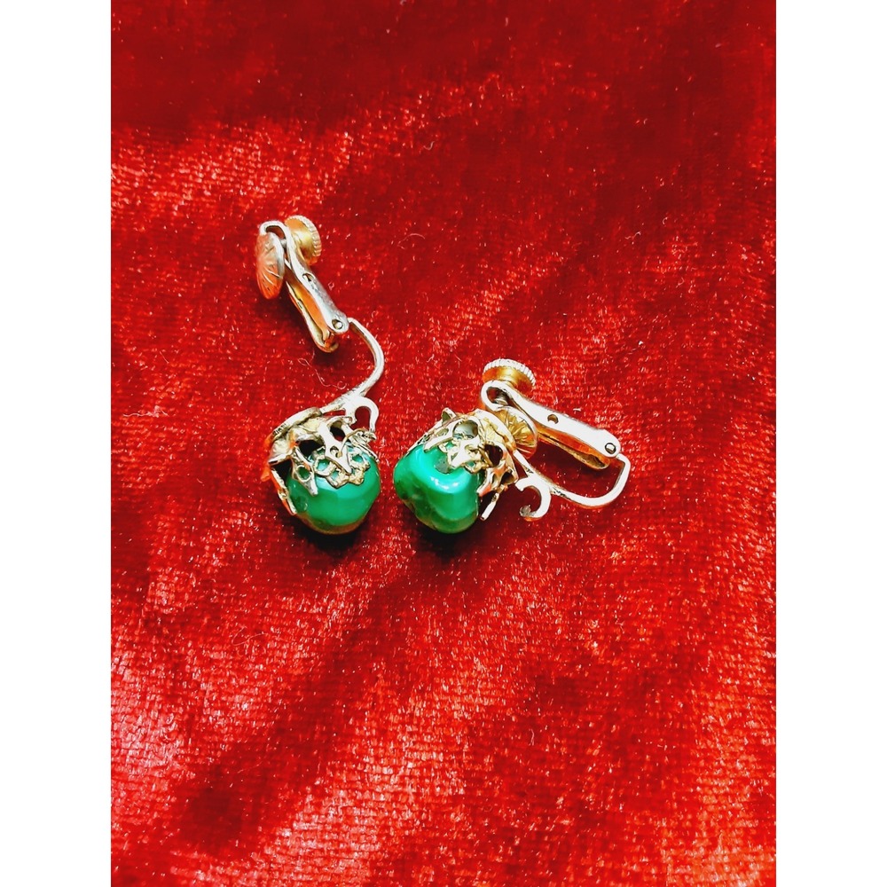 VENDOME Earings Vintage Clip On And screw back Gold Tone Green Faux Jade